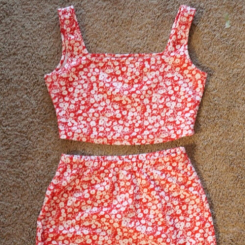 SHEIN Crop Top & Skirt Set